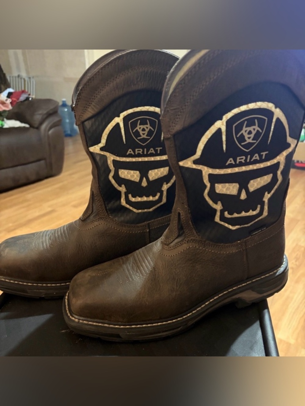 💀 Ariat WorkHog XT VentTEK Bold Carbon Toe Work Boots  | MEN’S 10.5D | EUC